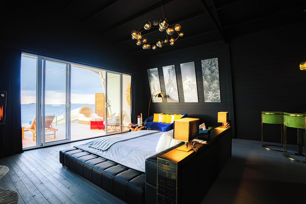 Odi, Water Villa, King Bed, Private Pool