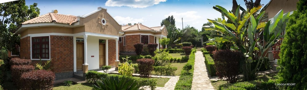 Wagga Resort Hotel 3/40