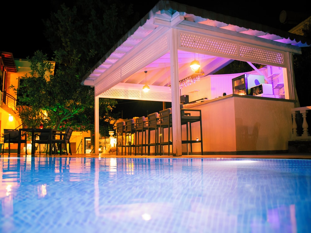 Derin Apart Hotel photo3