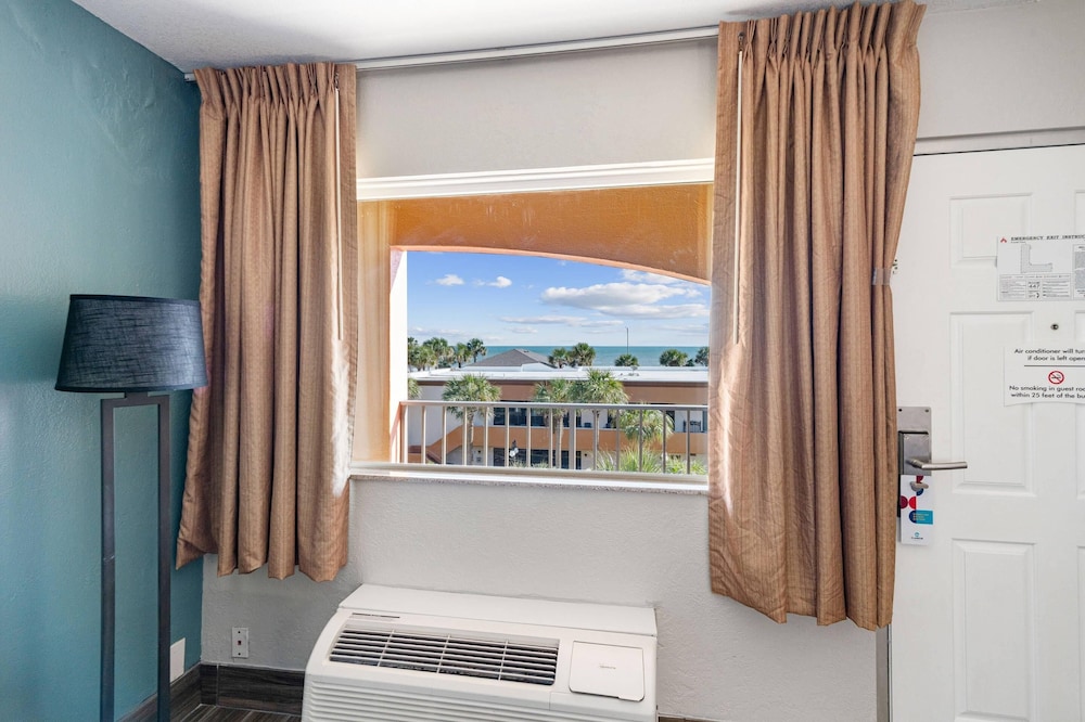 Beachfront Palms Resort Galveston, an Ascend Collection Hotel 38/43