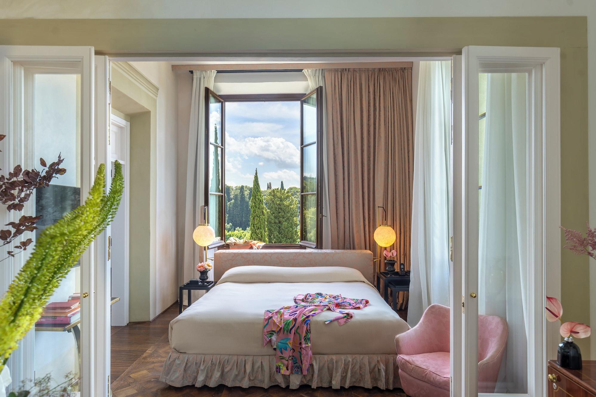 Suite, Dome View