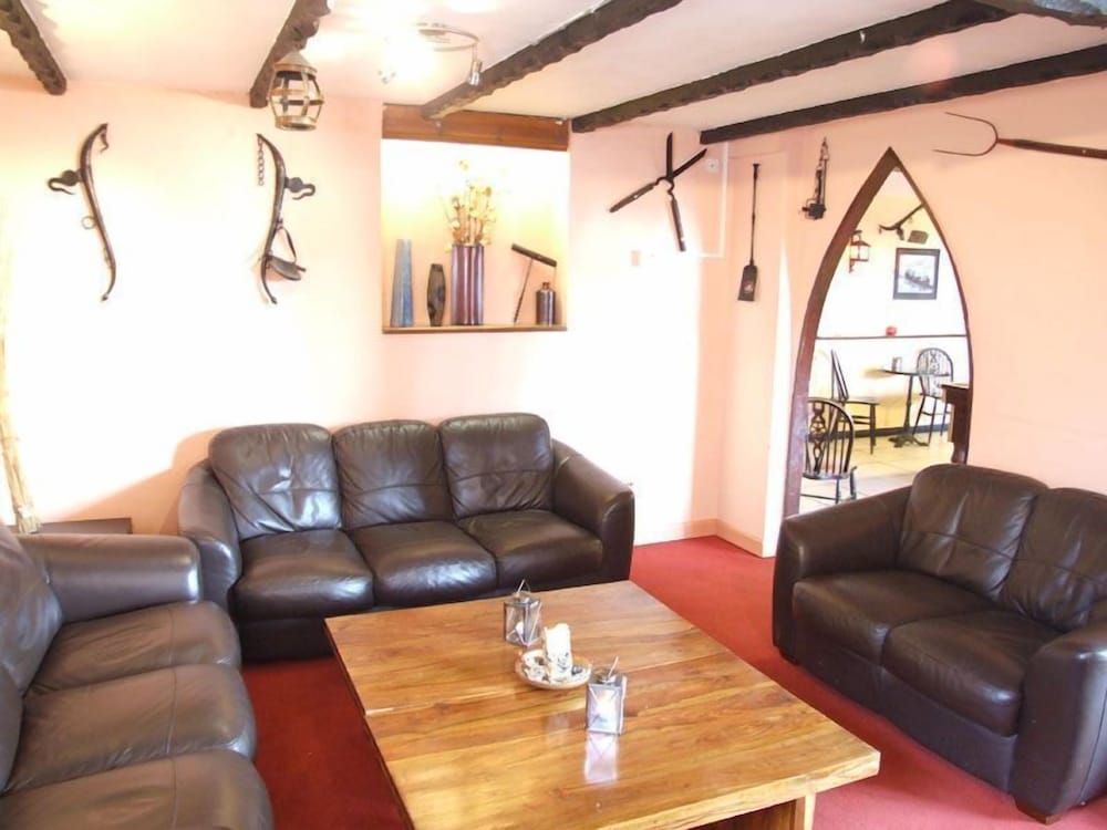 The West Country Inn 40/61