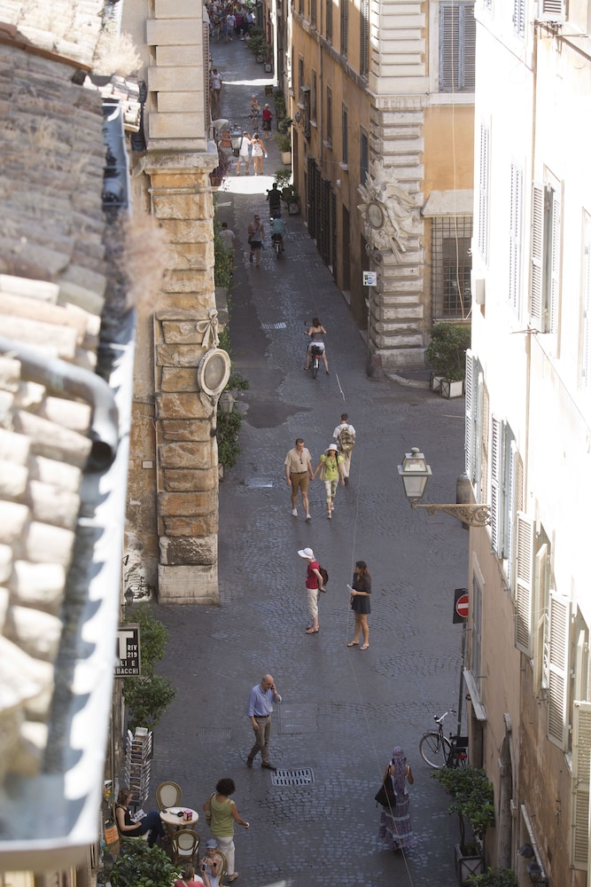 Relais Arco Della Pace 52/64