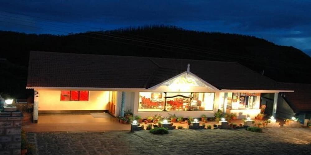 FORTUNE RETREATS 4/50