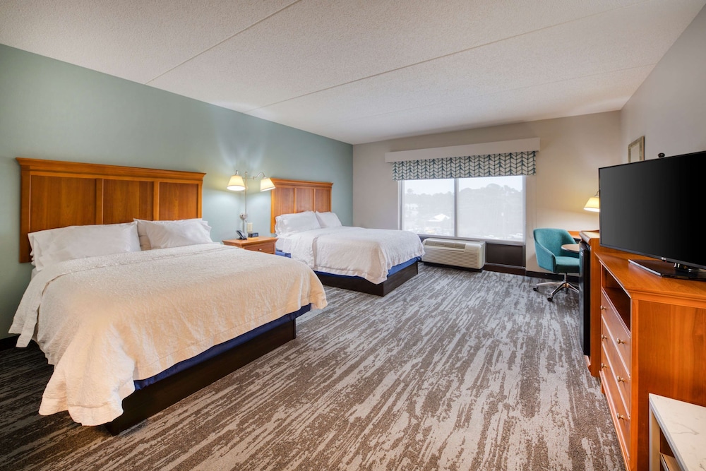 Hampton Inn Wilmington - University Area/Smith Creek Station 20/72