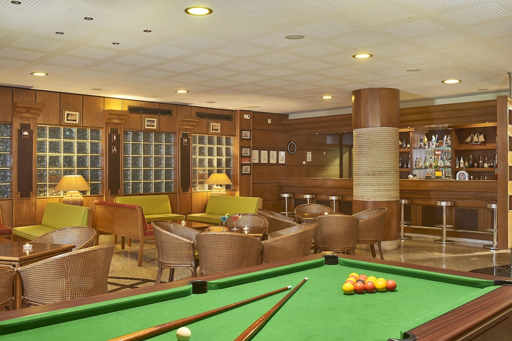 Oceanus Aparthotel 57/63