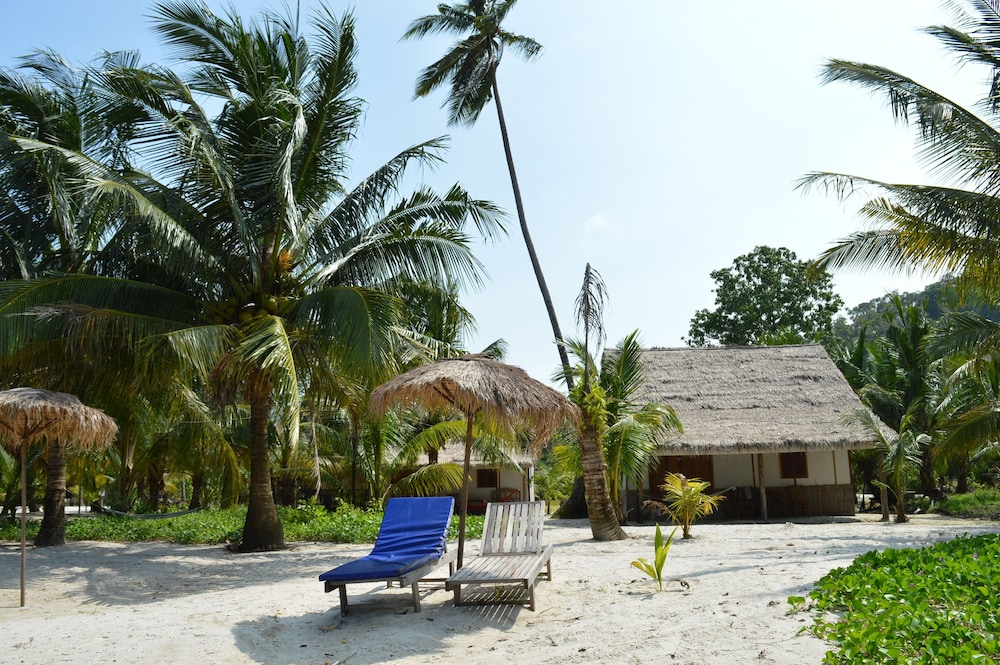 Palm Beach Bungalow Resort 11/66