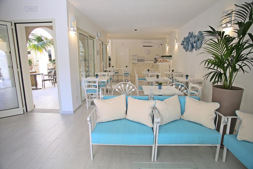 Regina Simius Hotel 30/50