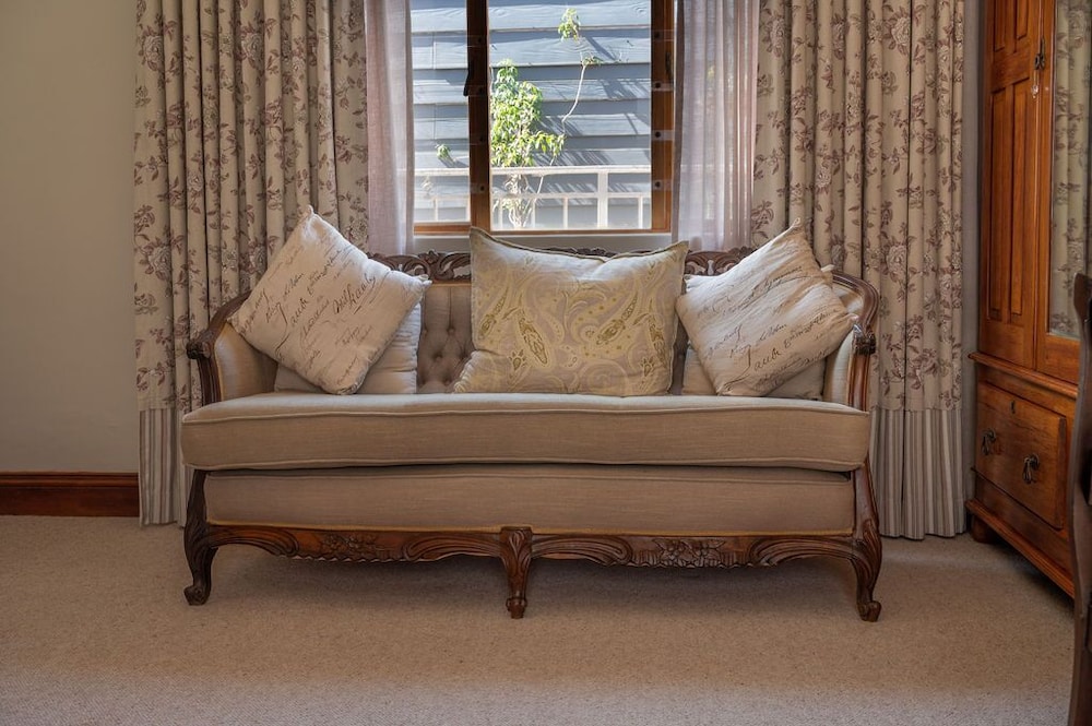 Madison Manor Boutique Hotel 49/72