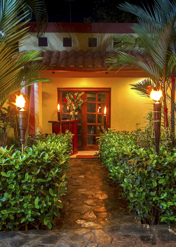 Hotel Iguana Verde 1/34