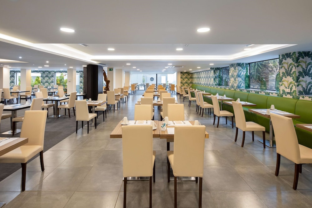Occidental Roca Negra - Adults Only 38/54