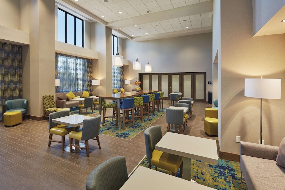 Hampton Inn and Suites Sacramento At Csus 39/51