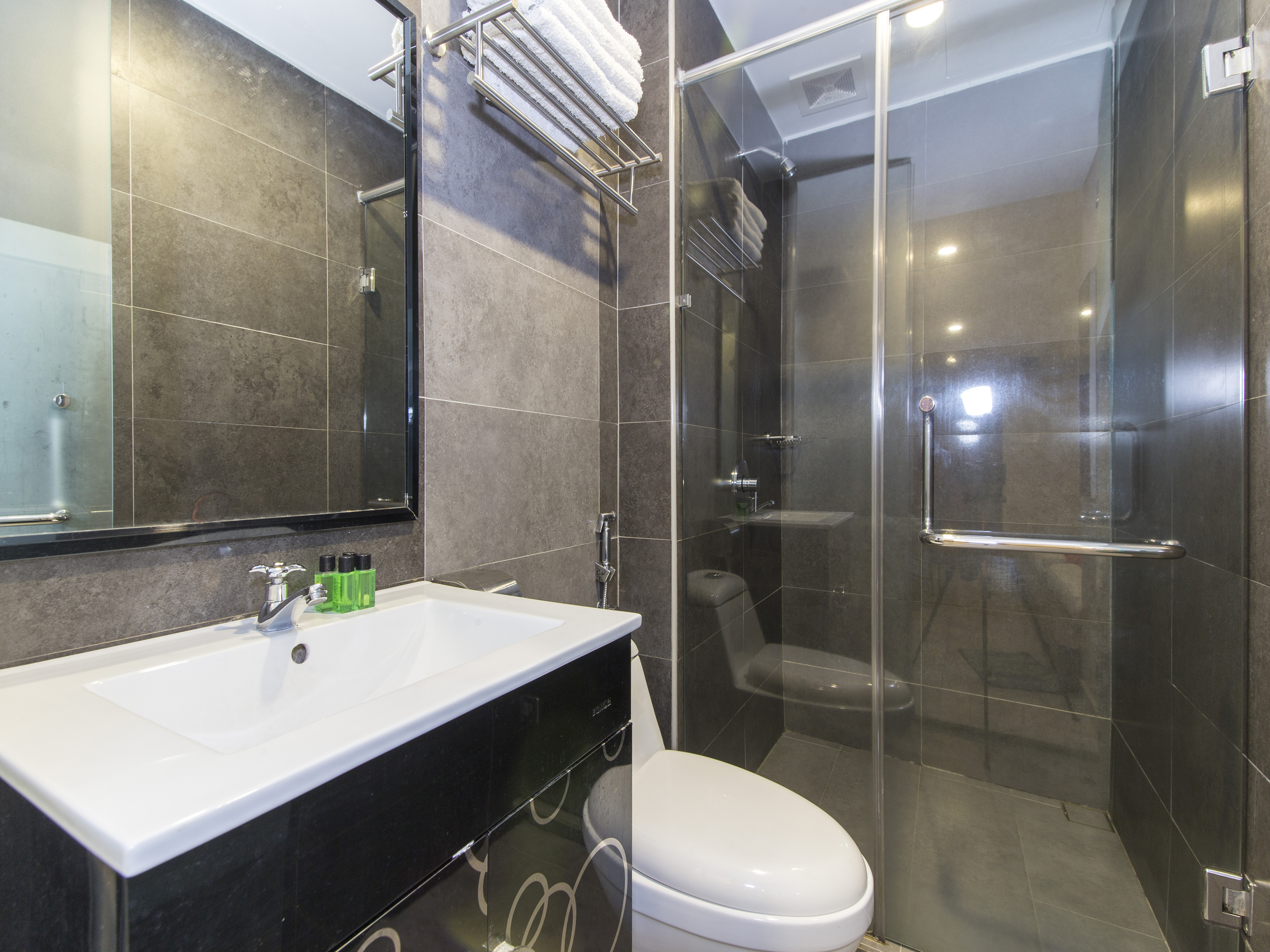 OYO 340 Comfort Hotel 34/41