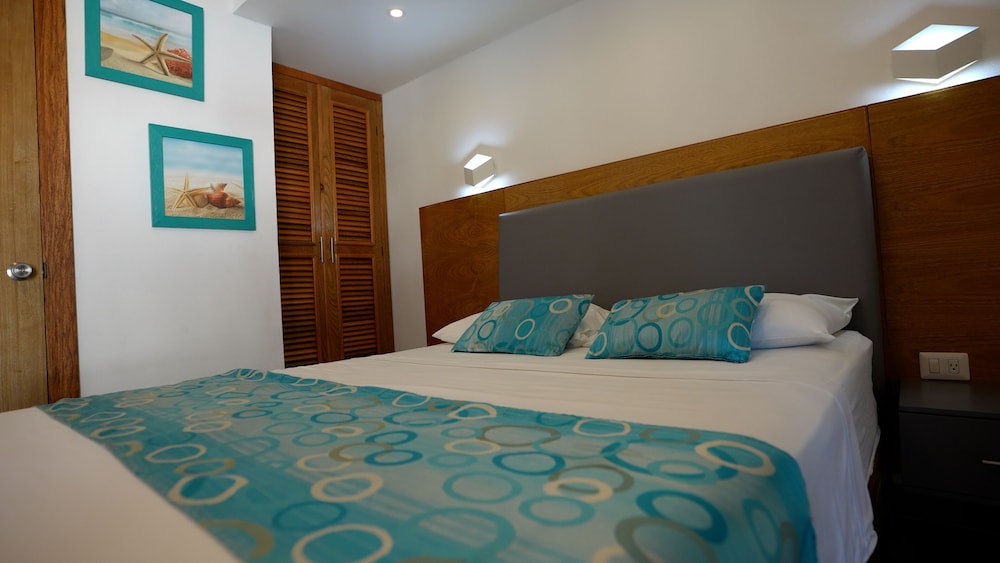 Hotel Agua Dulce 7/50