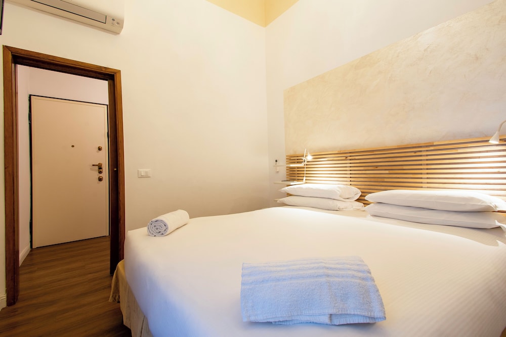 N4u Guest House 15/50
