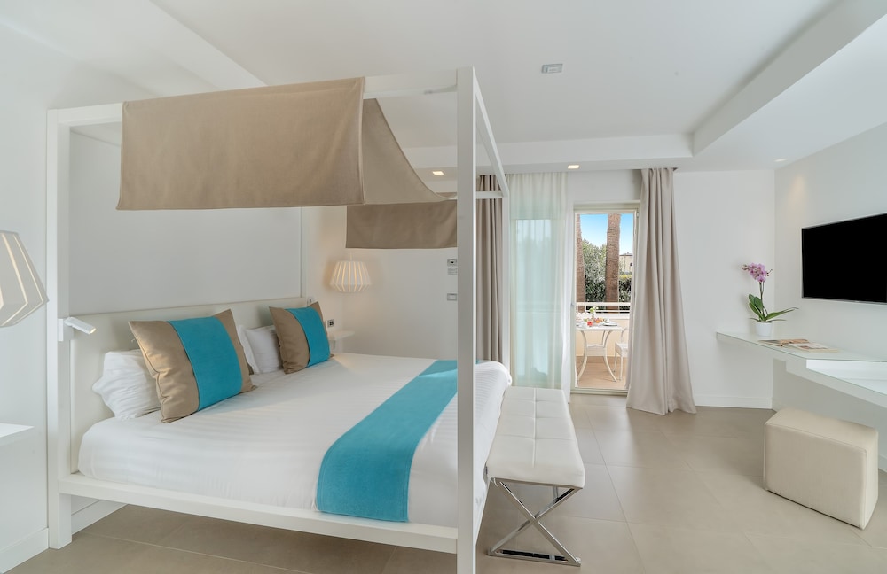 HOTEL OLIMPICO 33/67