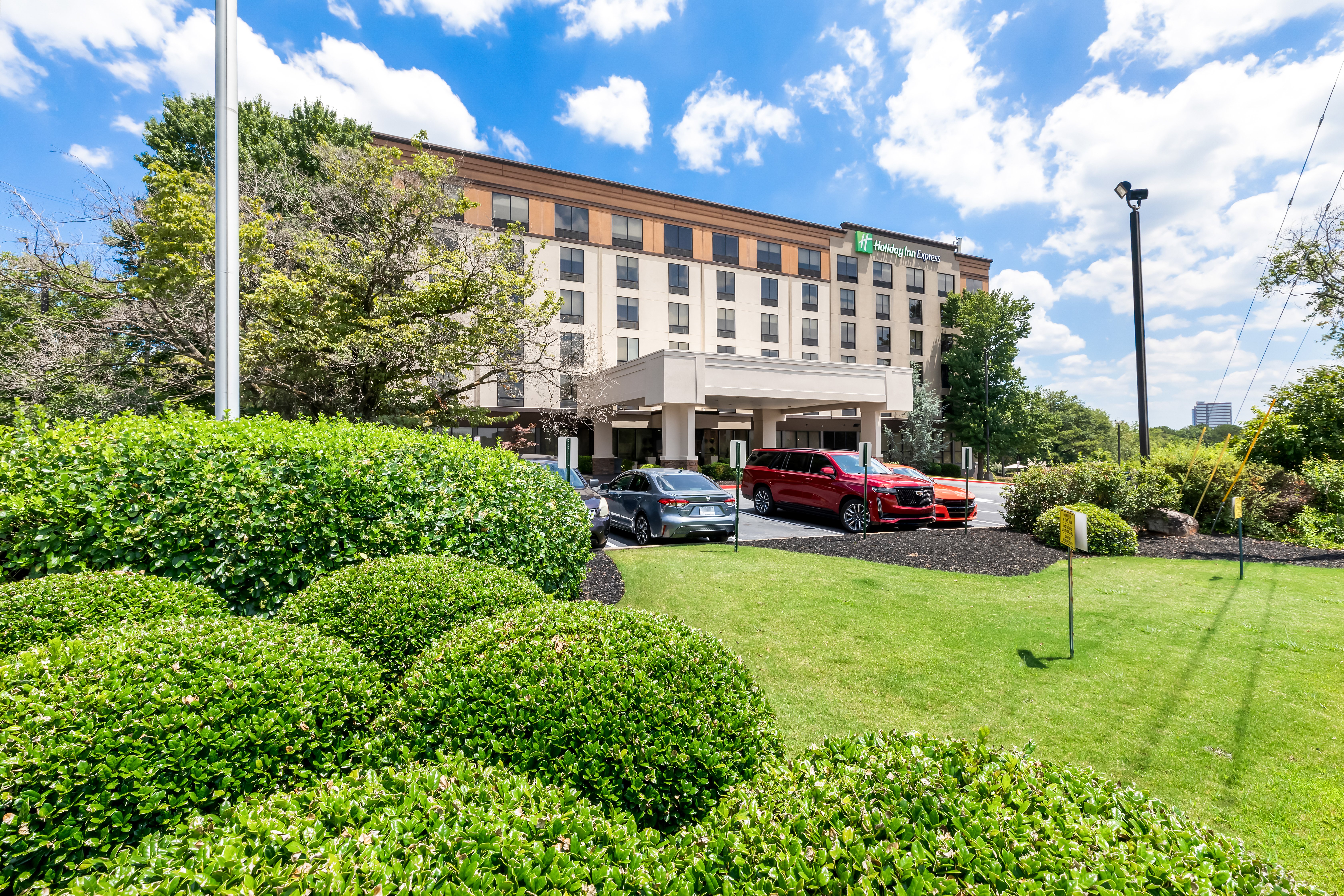 Holiday Inn Express Atlanta Galleria Ballpark Areaa 40/46