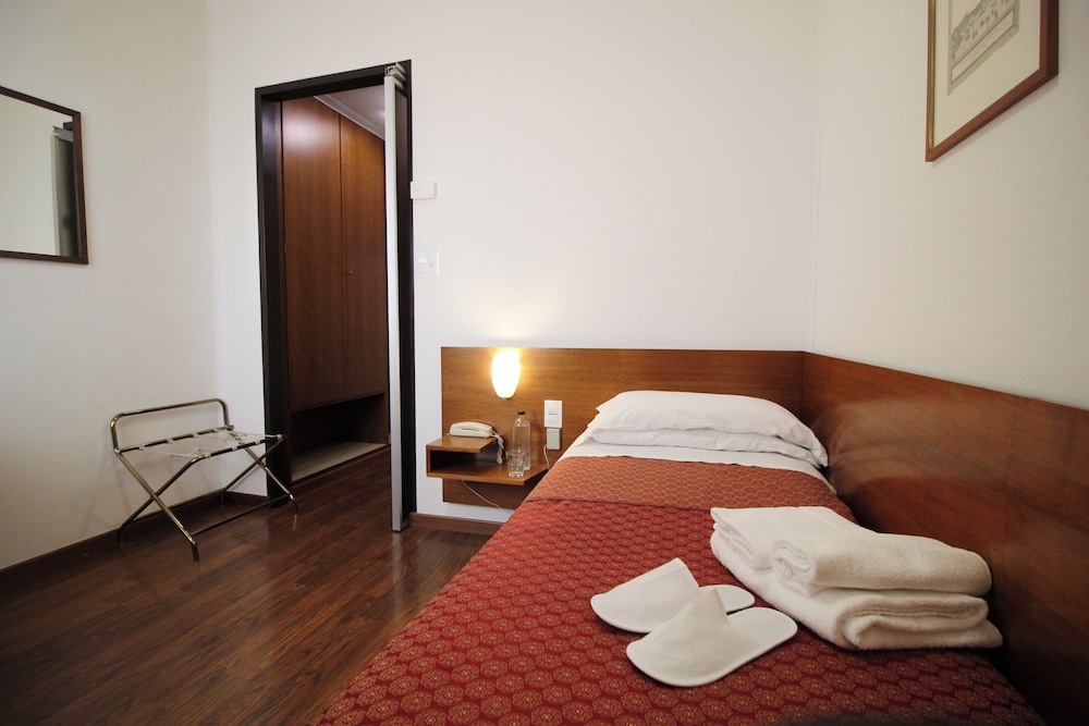 HOTEL SALIERI 30/70