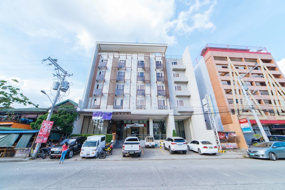 Reddoorz Plus Roxas St. Davao 1/49