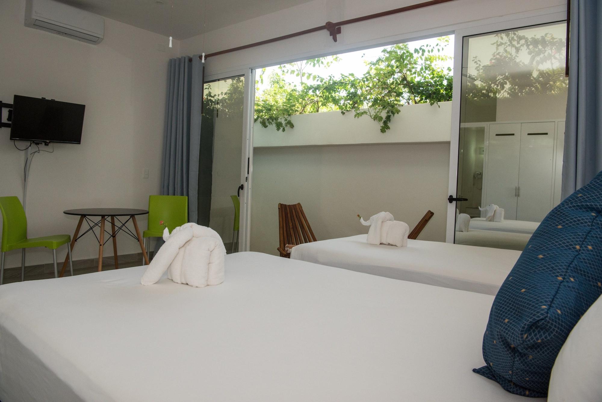 Business, Luxury, Economy, Suite, Rooftop Pool، Ocean Zen Suites 5/7
