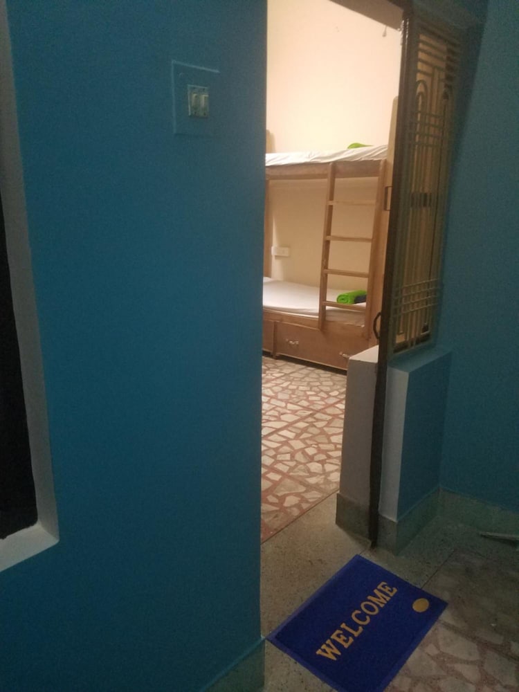 Baba Guest House 1/58