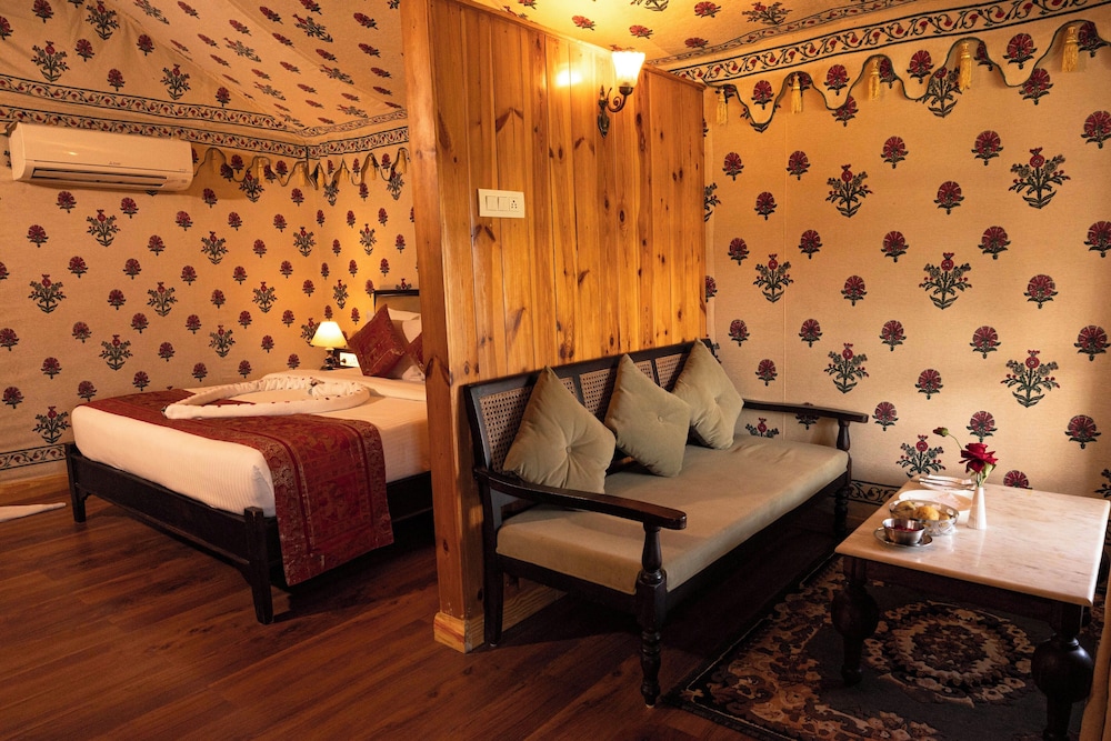 Om Vilas Benares 14/62