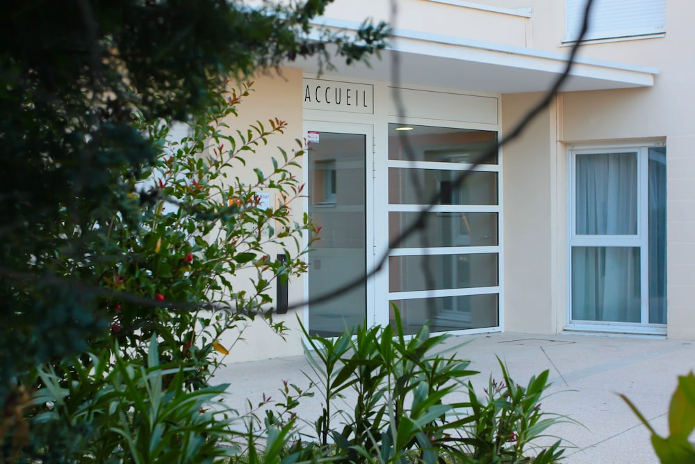 KOSY Aparthotel Campus del Sol Esplanade 10/67