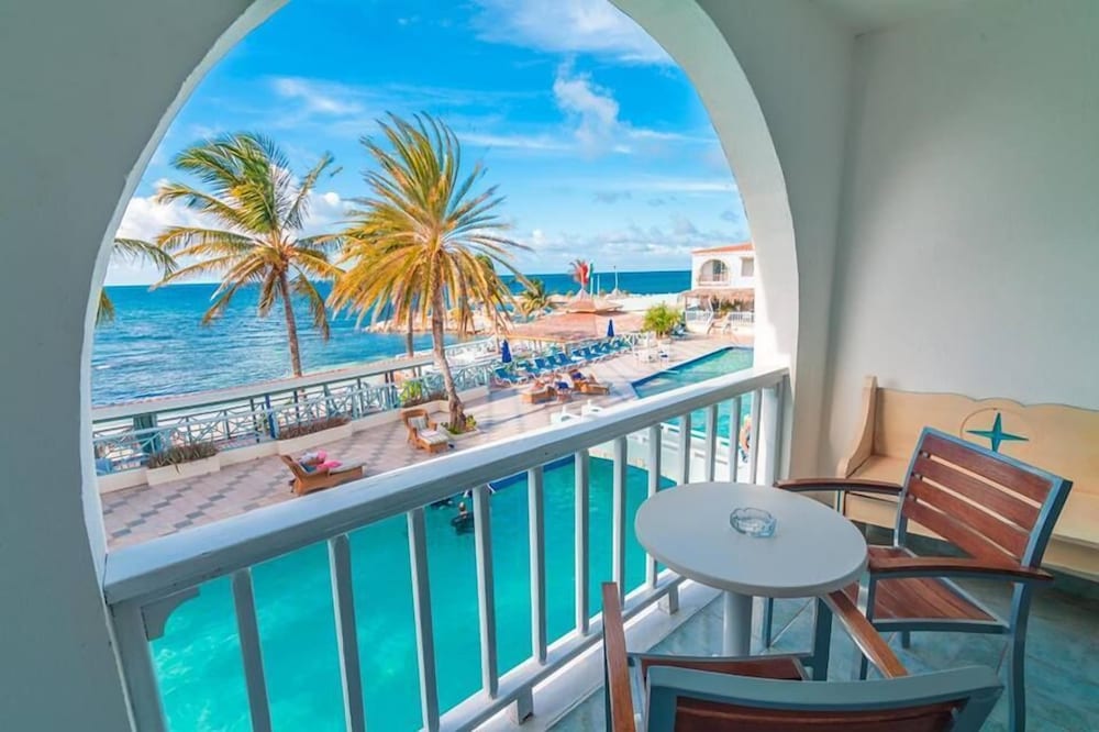 Ocean Point Resort and Spa - Adult Only 102/116