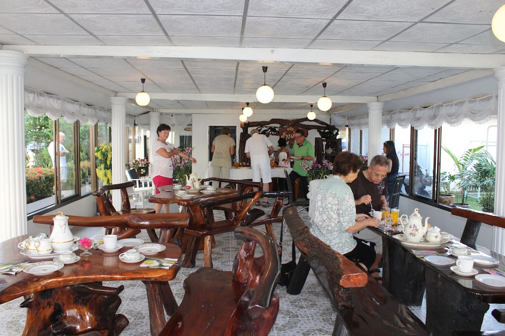 White Elephant Resort 25/43
