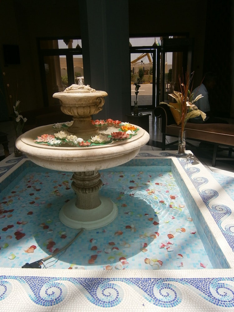 Acacias Hotel 24/50