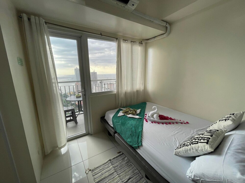Green Residences 17/50