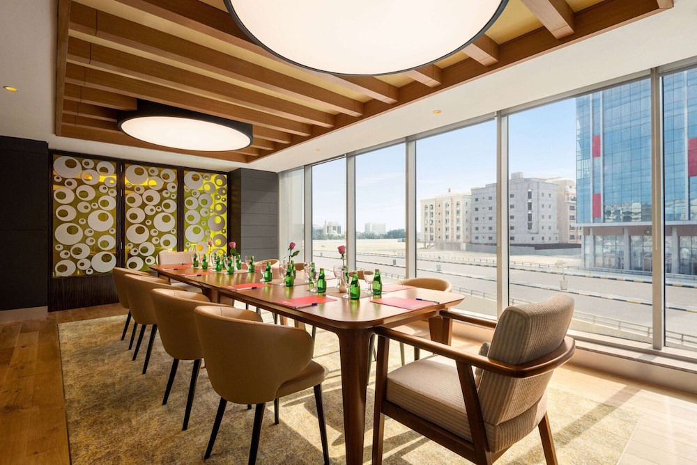 رمادا إنكور باي ويندام كورنيش الخبر(Ramada Encore by Wyndham Al Khobar Corniche) 48/60