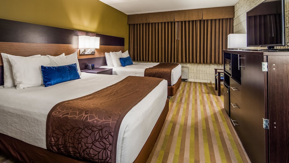 Best Western Plus University Inn 12/48