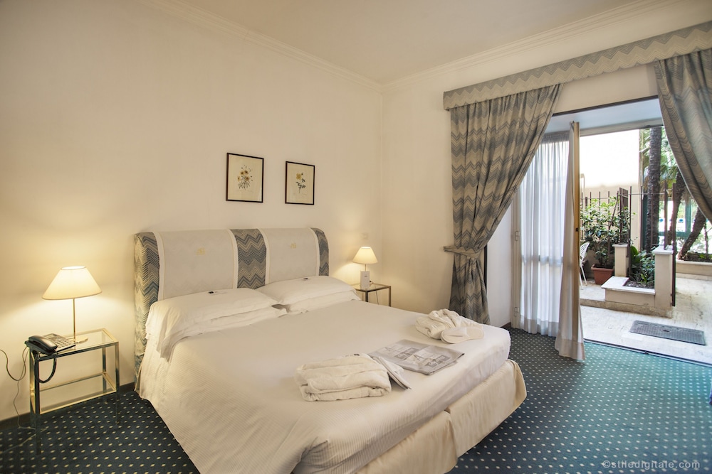 Aldrovandi Residence City Suites 10/75
