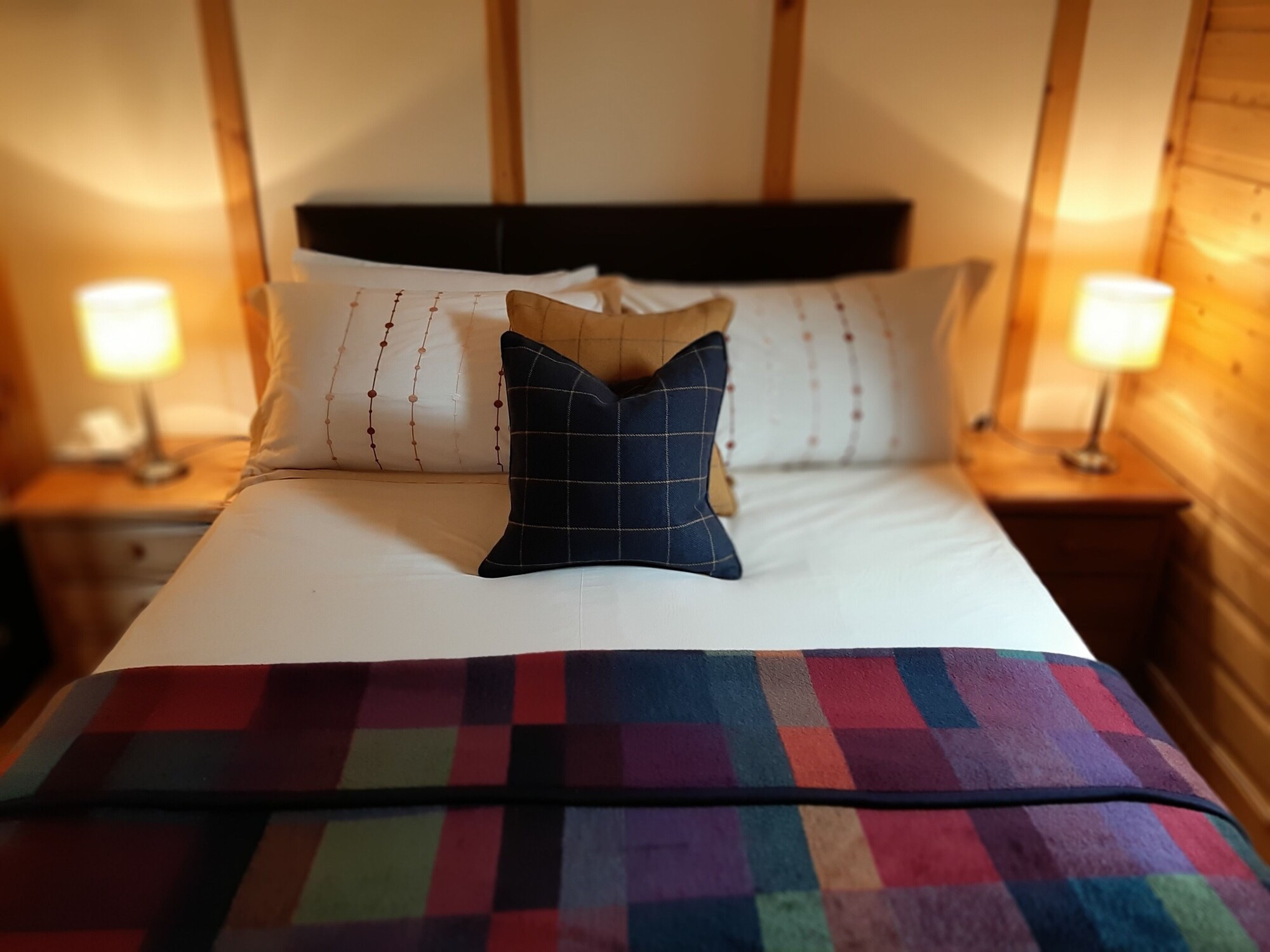 3 Bedrooms, Chalet, 1 Double and 4 Single Beds