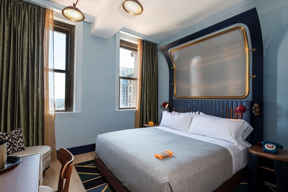 Standard, King Bed