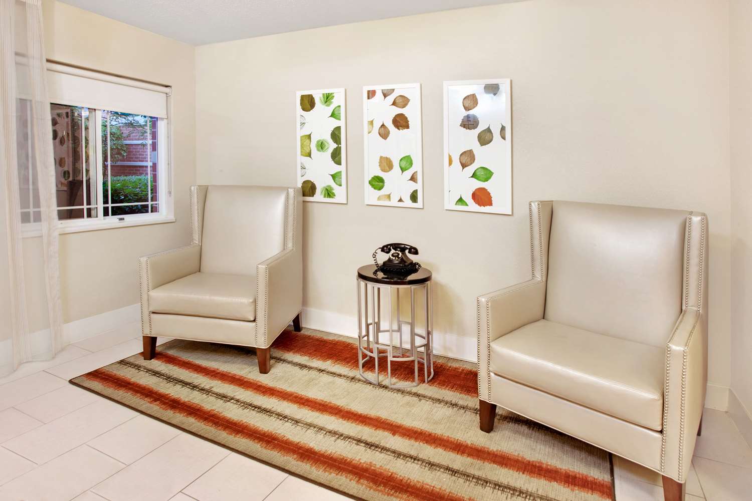 MainStay Suites Chicago Schaumburg 3/5