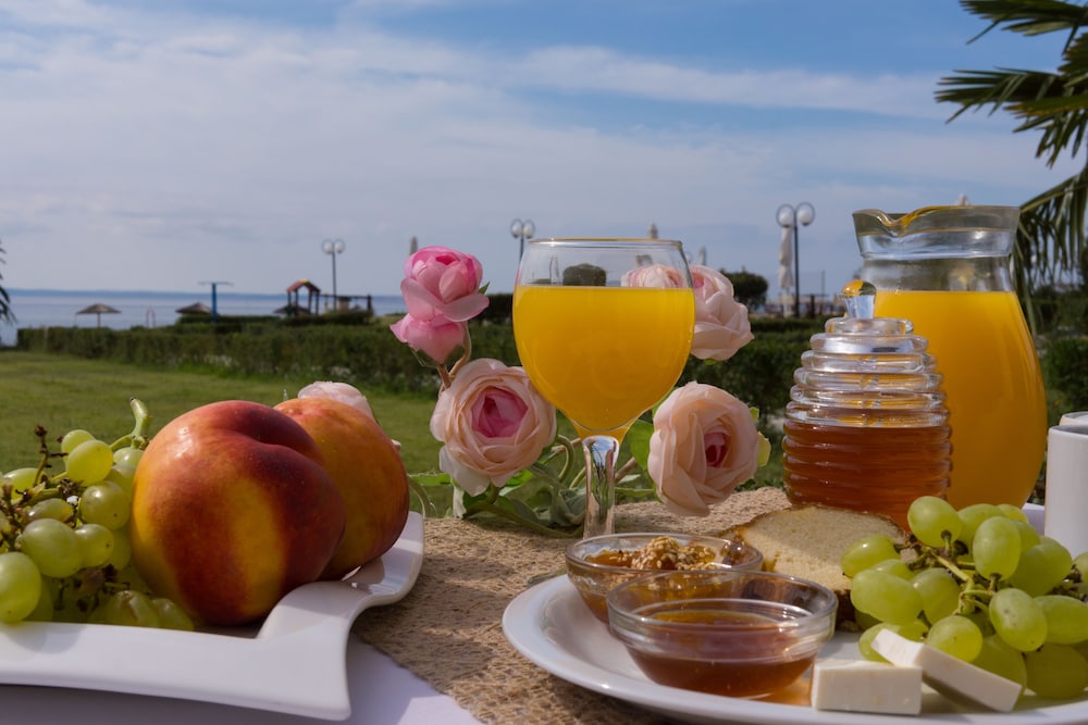Alkinoos Beach Hotel 15/40
