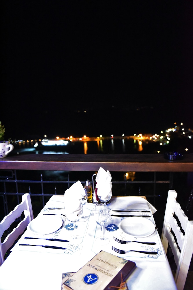 Aegean Wave Hotel 26/50