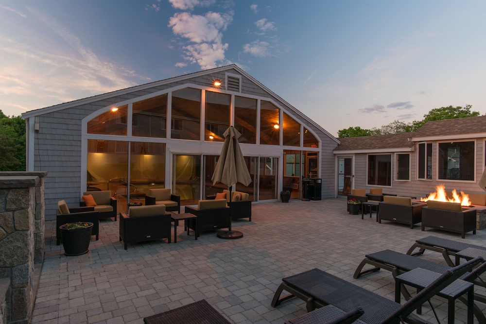 Rockport Inn And Suites 8/52