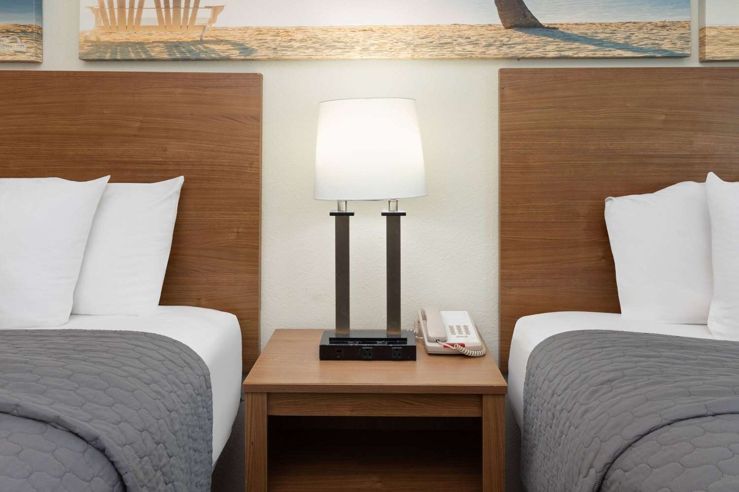 Days Inn By Wyndham Biloxi Beach 17/32