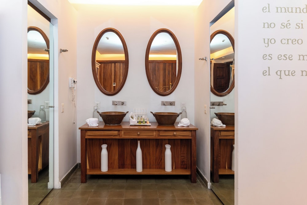 Del Carmen Concept Hotel 6/50