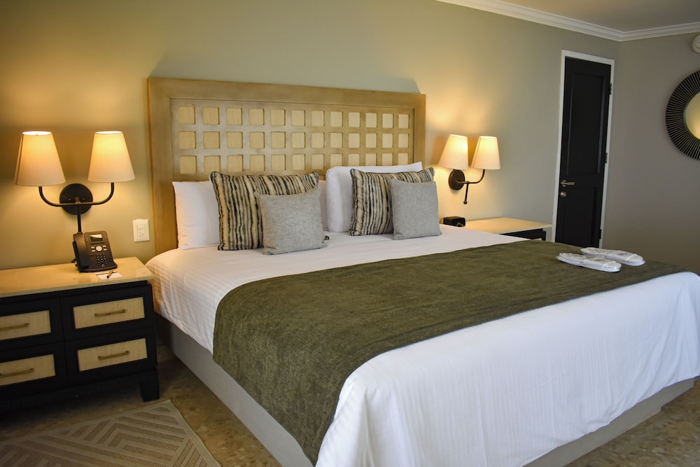 Deluxe, King Bed, Ocean View