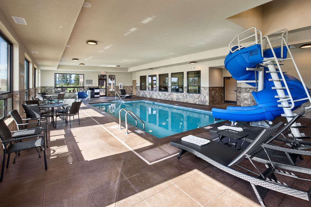 Glacier International Lodge 22/48