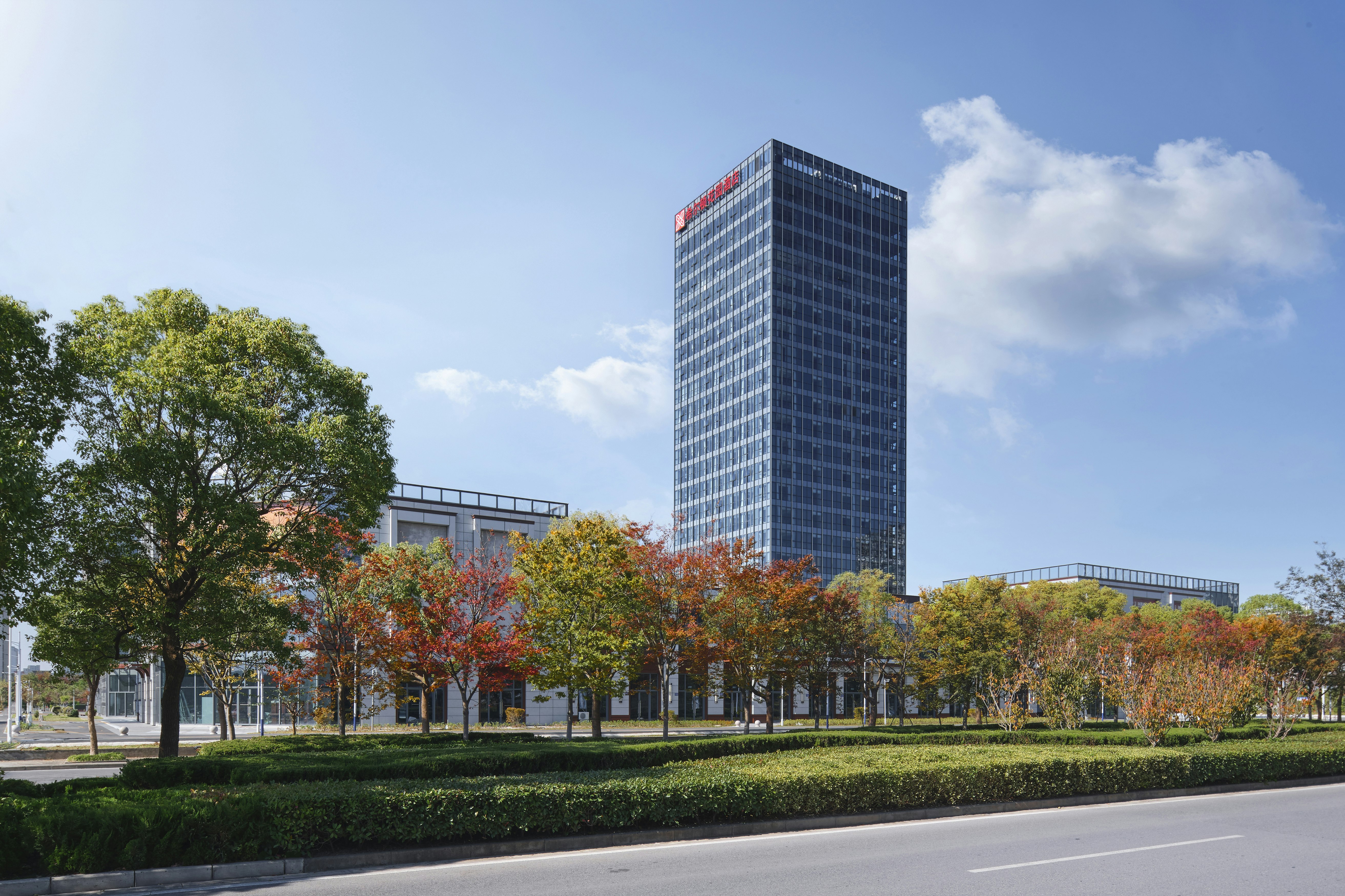 Hilton Garden Inn Nantong Rudong photo2