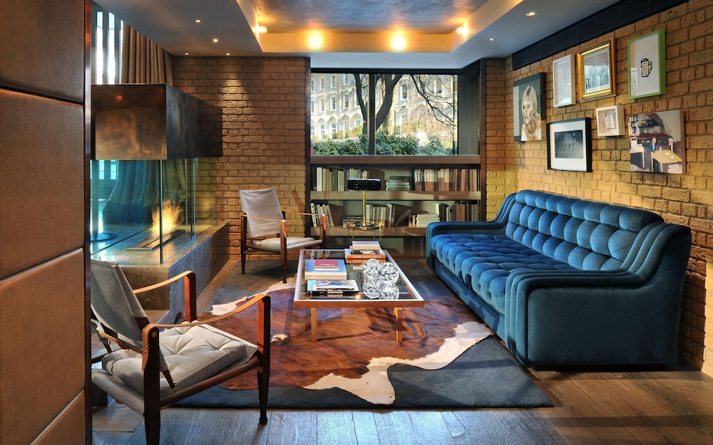 THE HARI LONDON(Ex-Belgraves) 39/71
