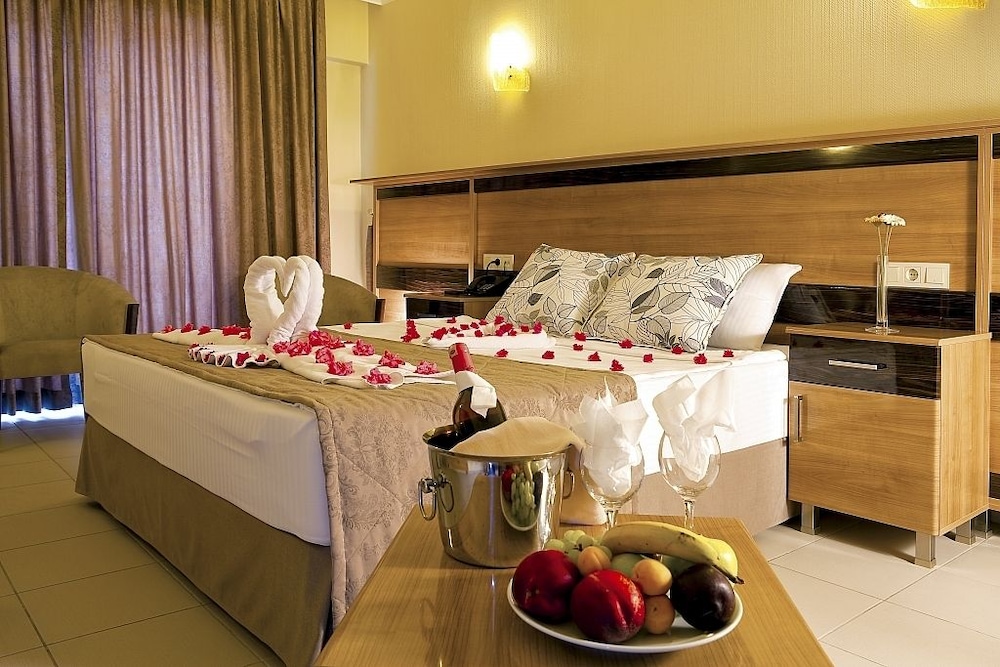 Grand Sahin s Gumuldur Resort 61/82