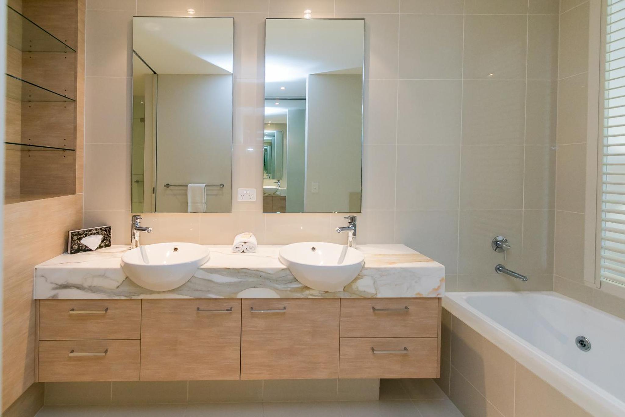 2 Bedrooms, Executive, Apartment, Ocean or Esplan View