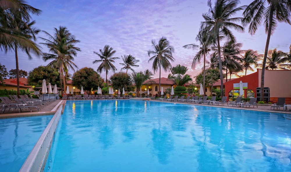 Ocean Bay Hotel and Resort 11/56