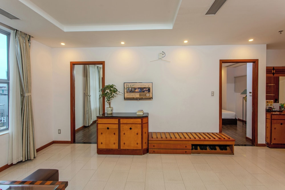 Richico Apartments And Hotel 12/82